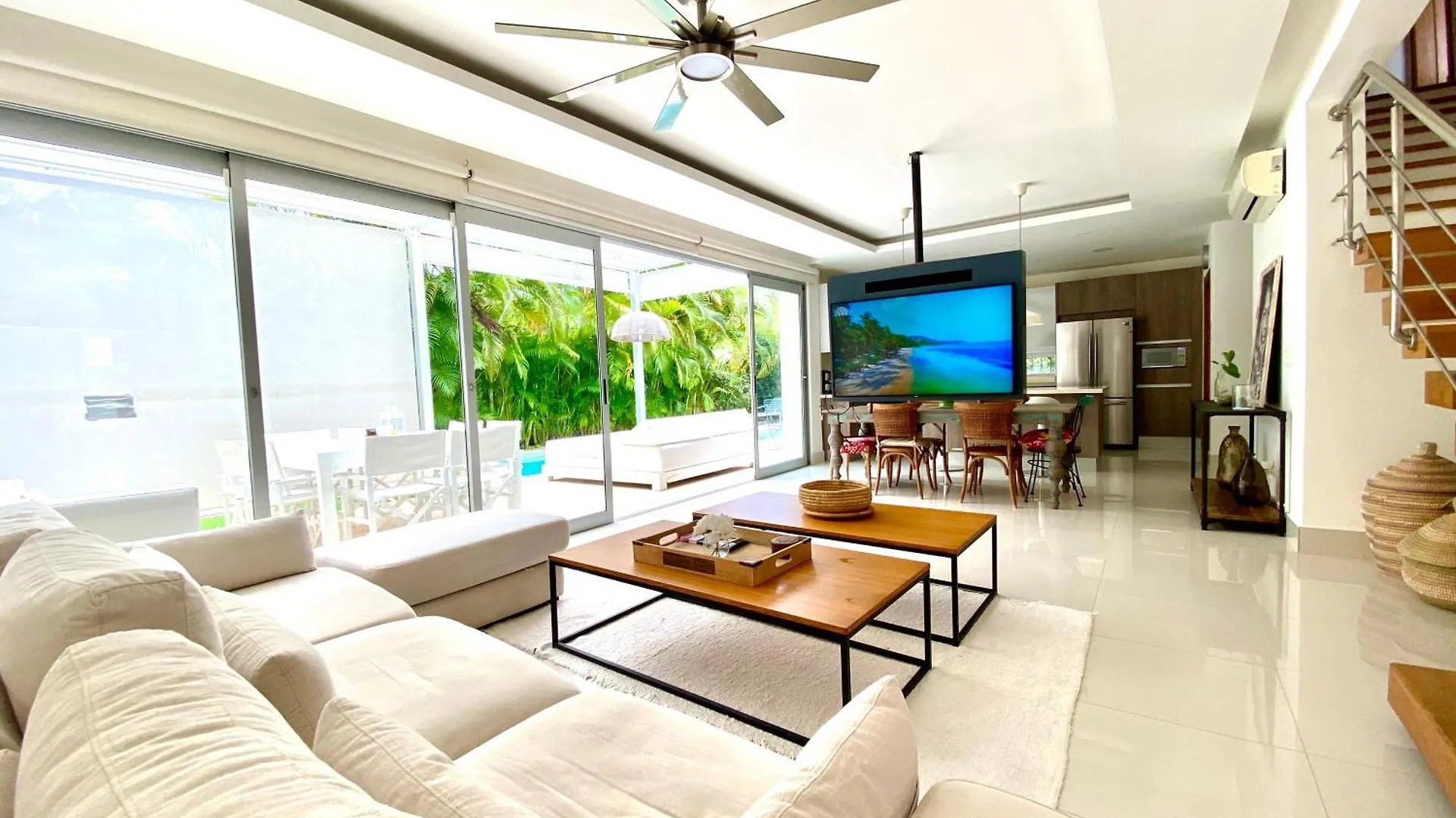 Luxury Villa Pool And Bbq In San Juan Lakes Los Colales Rd 蓬塔卡纳